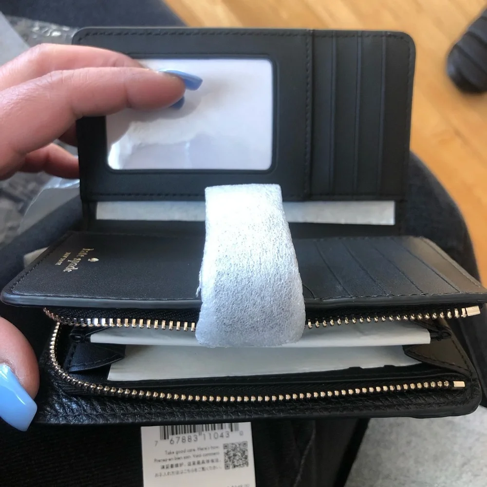 Wallet - Picture 2 of 2